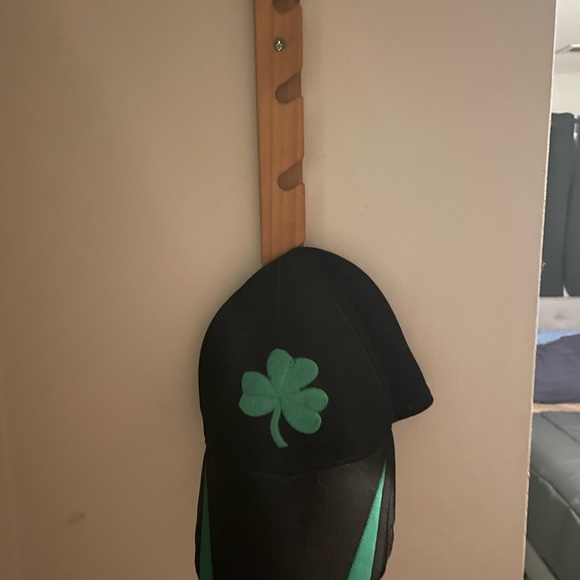 HAT RACK - Picture 2 of 2